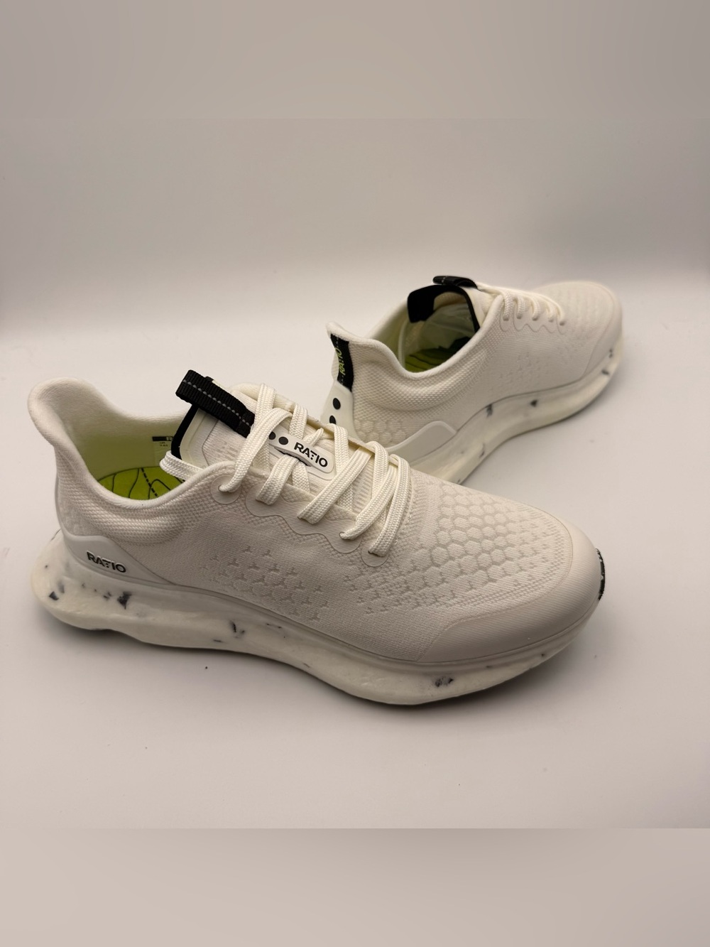 RATIO CAMINO:01 Running Shoes Women’s 8.5 White Acid Lime NIB - Picture 4 of 7